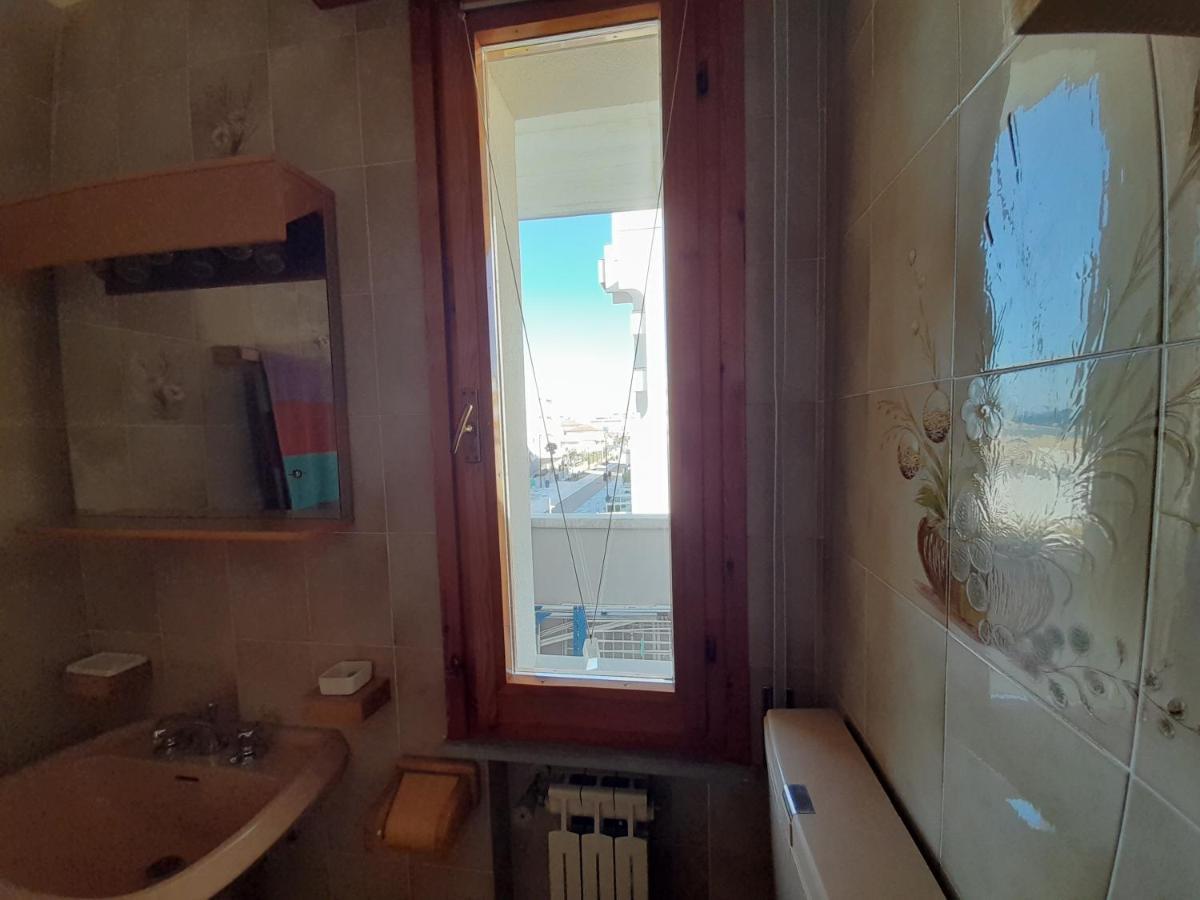Appartamento Vista Mare Viserbella, Vicissimo Alla Fiera 리미니 외부 사진