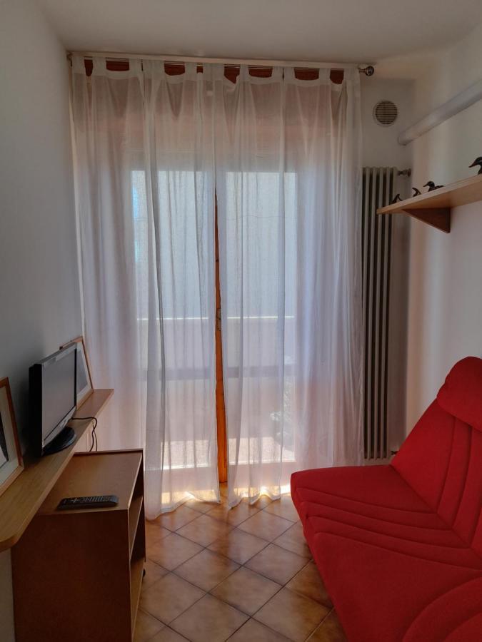 Appartamento Vista Mare Viserbella, Vicissimo Alla Fiera 리미니 외부 사진